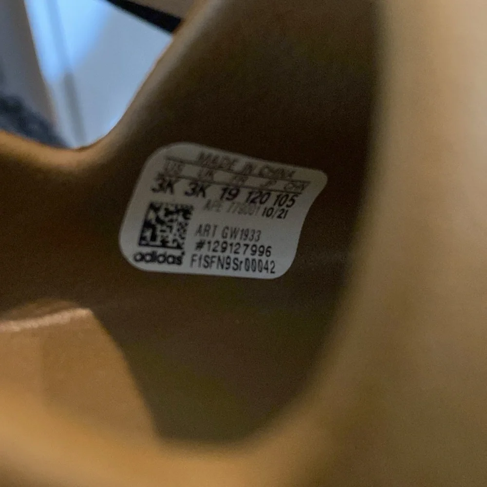 Yeezy Slide Ochre Infant Size 3